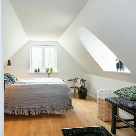 Enchanting Thatched Home In Skagen Dunes 斯卡恩