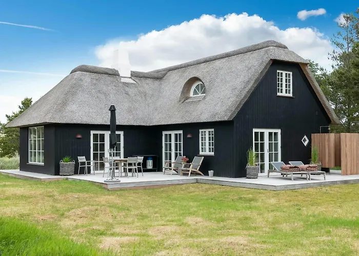 Enchanting Thatched In Dunes Сasa de vacaciones *
